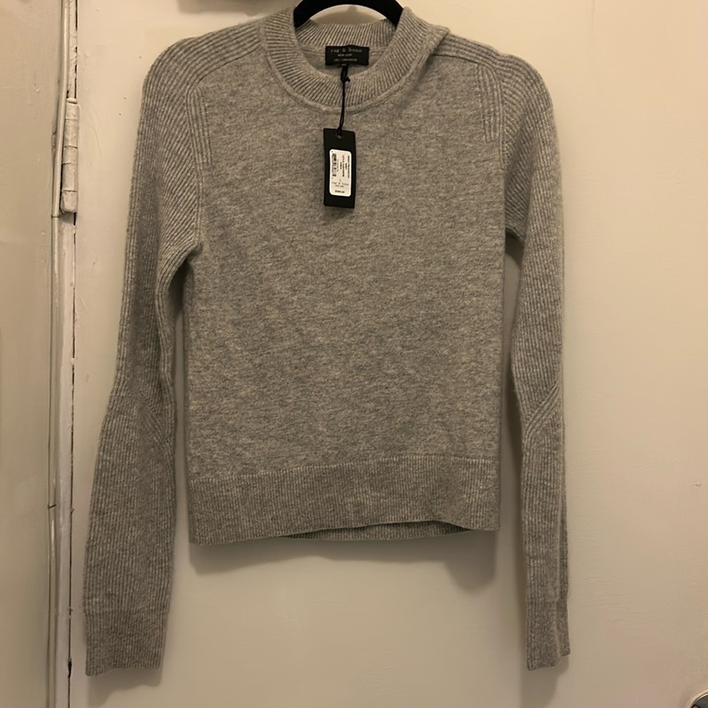 Brand new never worn rag and bone long sleeve cashmere sweater